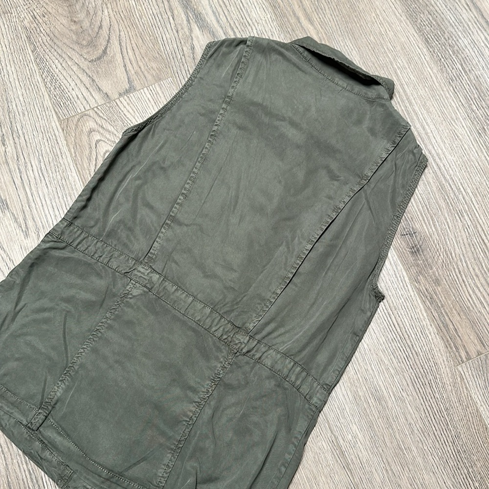 True Craft Vest - Picture 8 of 8